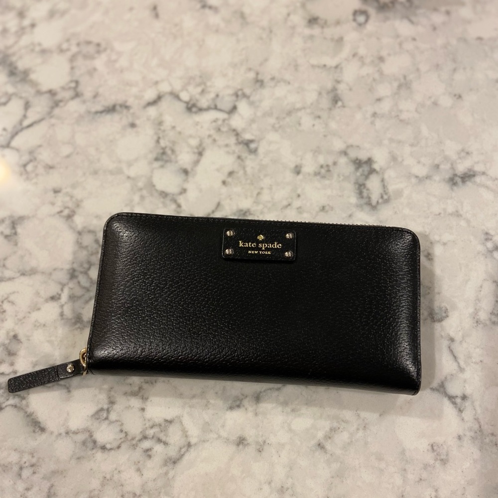 Black Kate Spade wallet